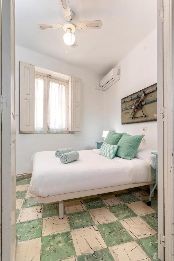 Big Flat In Center With Patio * Malaga